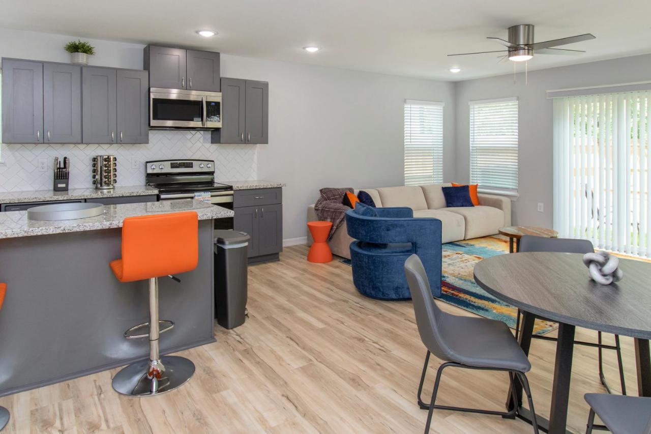 Peerless Retreat - Minutes From Downtown Houston Villa Exterior photo