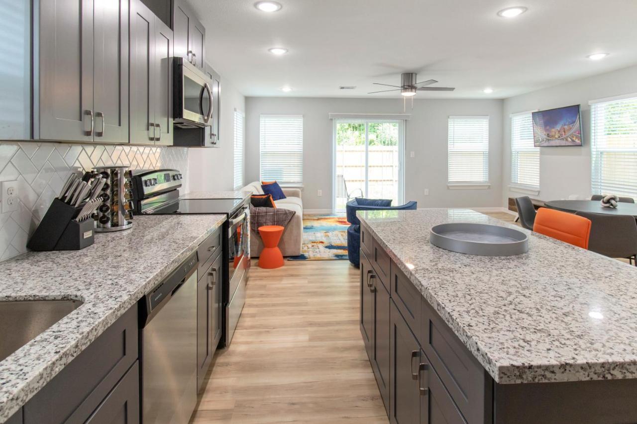 Peerless Retreat - Minutes From Downtown Houston Villa Exterior photo